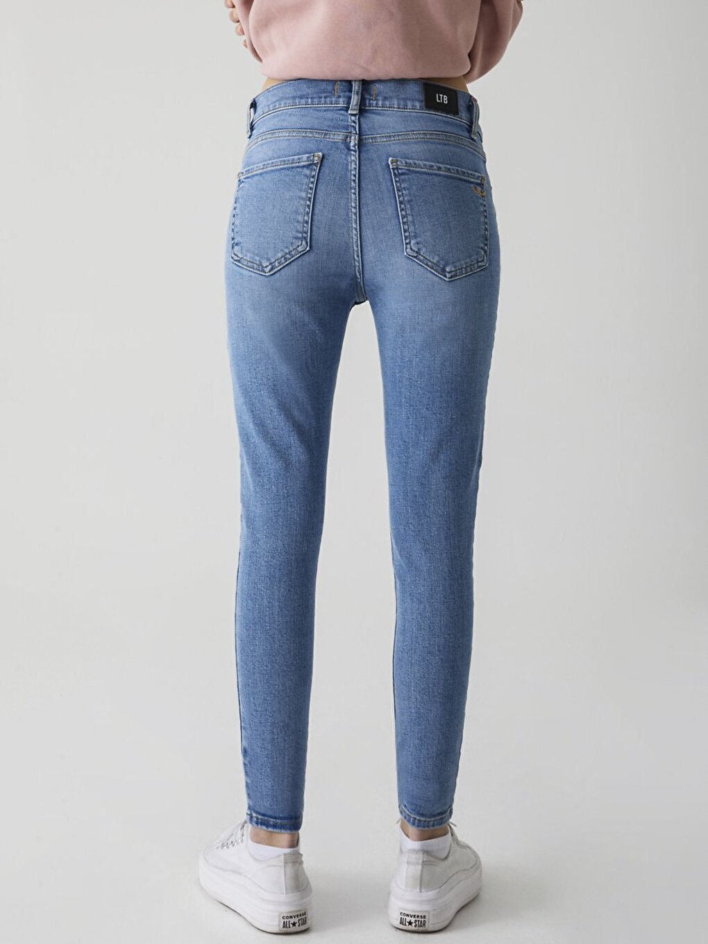 Lonıa Tall Cou Droit Bleu Moyen Les Pantalons