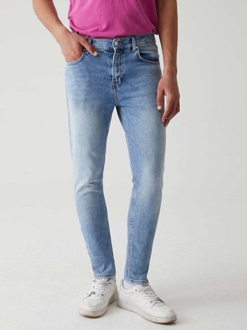 Marcelıo Cou Droit Bleu Moyen Les Pantalons