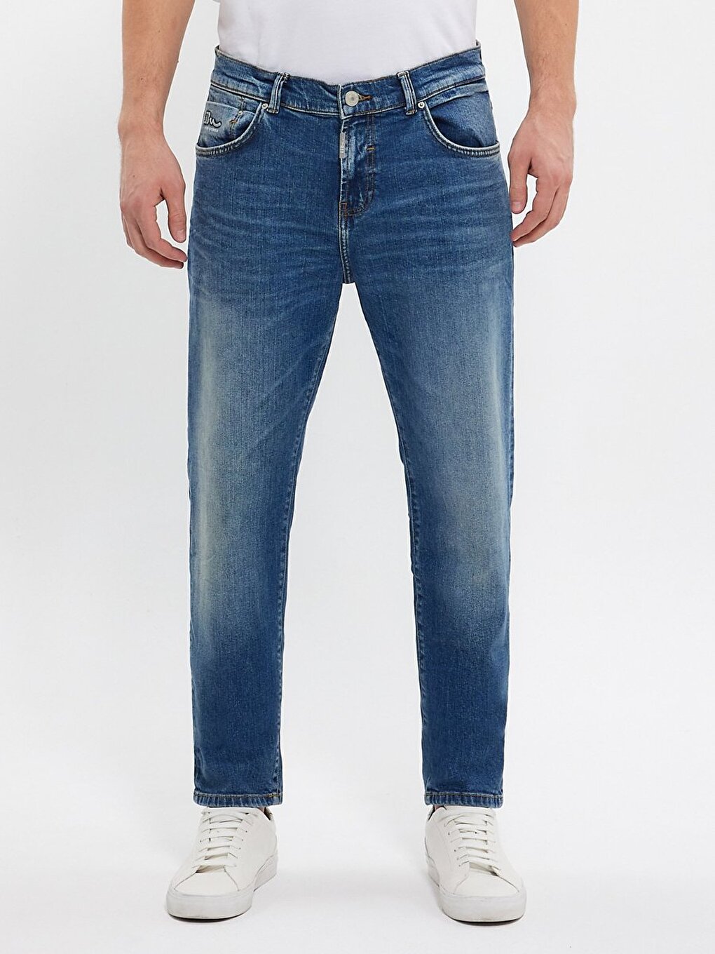 New Sawyer Y Skinny Leg Mid Waist Medium Blue Jean Trousers