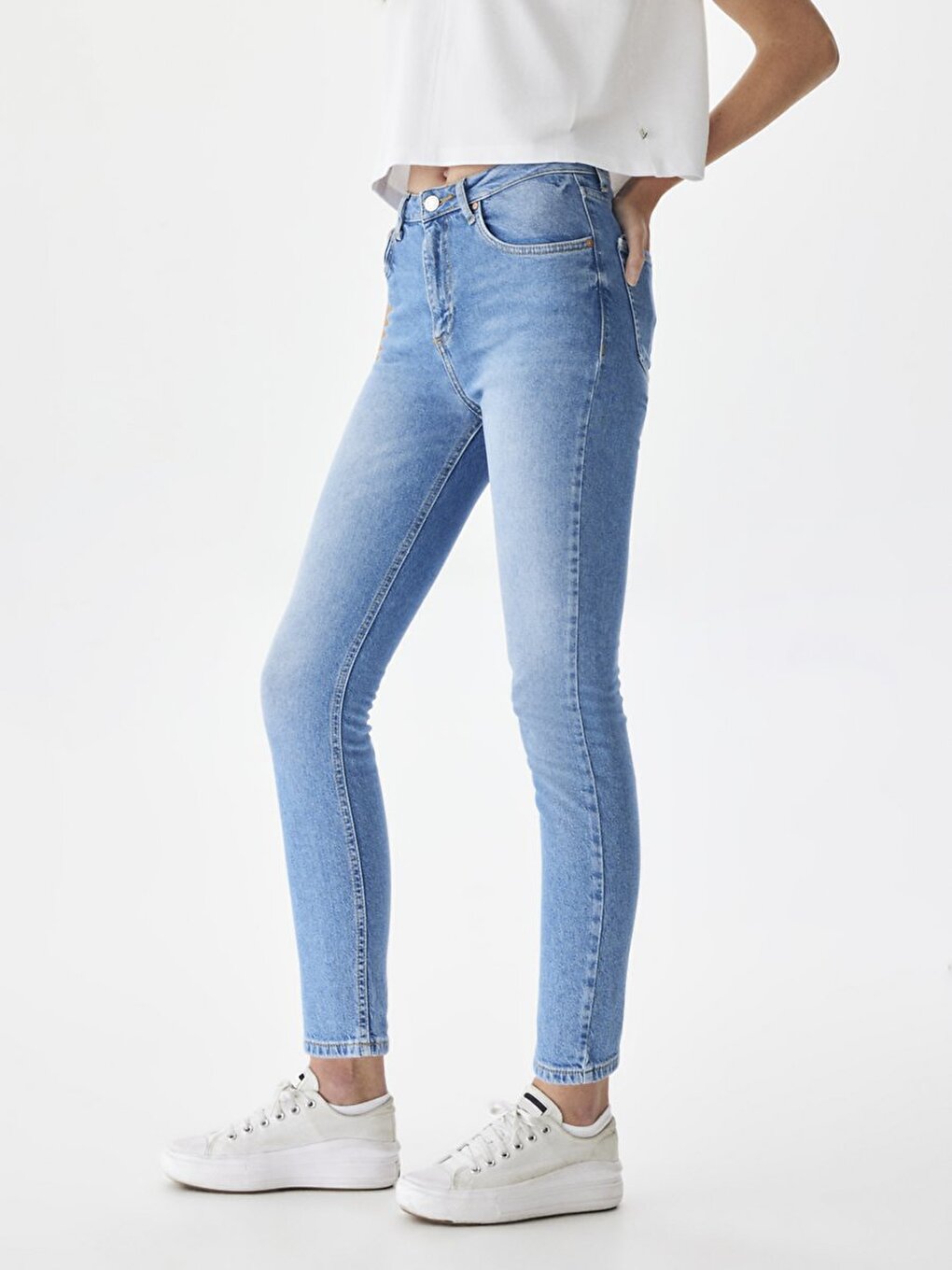 Ronna X Cou Droit Bleu Moyen Les Pantalons