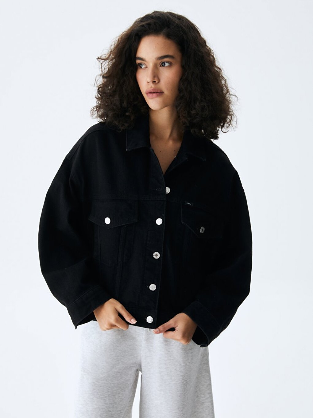 Celıa Oversized Black Jacket