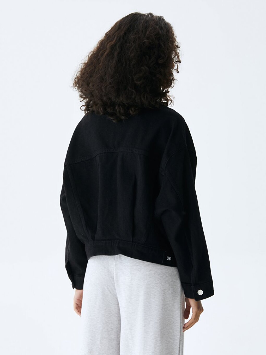 Celıa Oversized Black Jacket